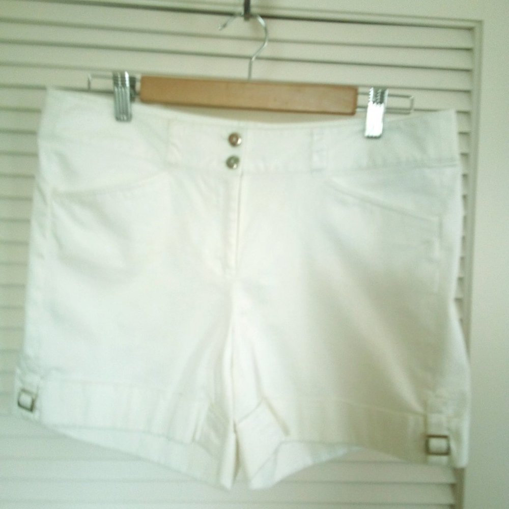 White House Black Market White Shorts 10
